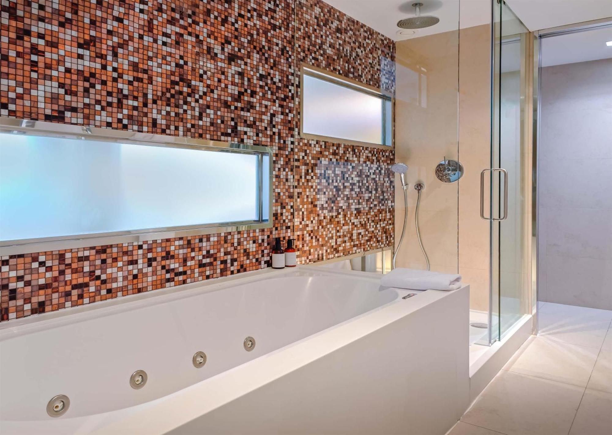 Barcelo Malaga, Malaga